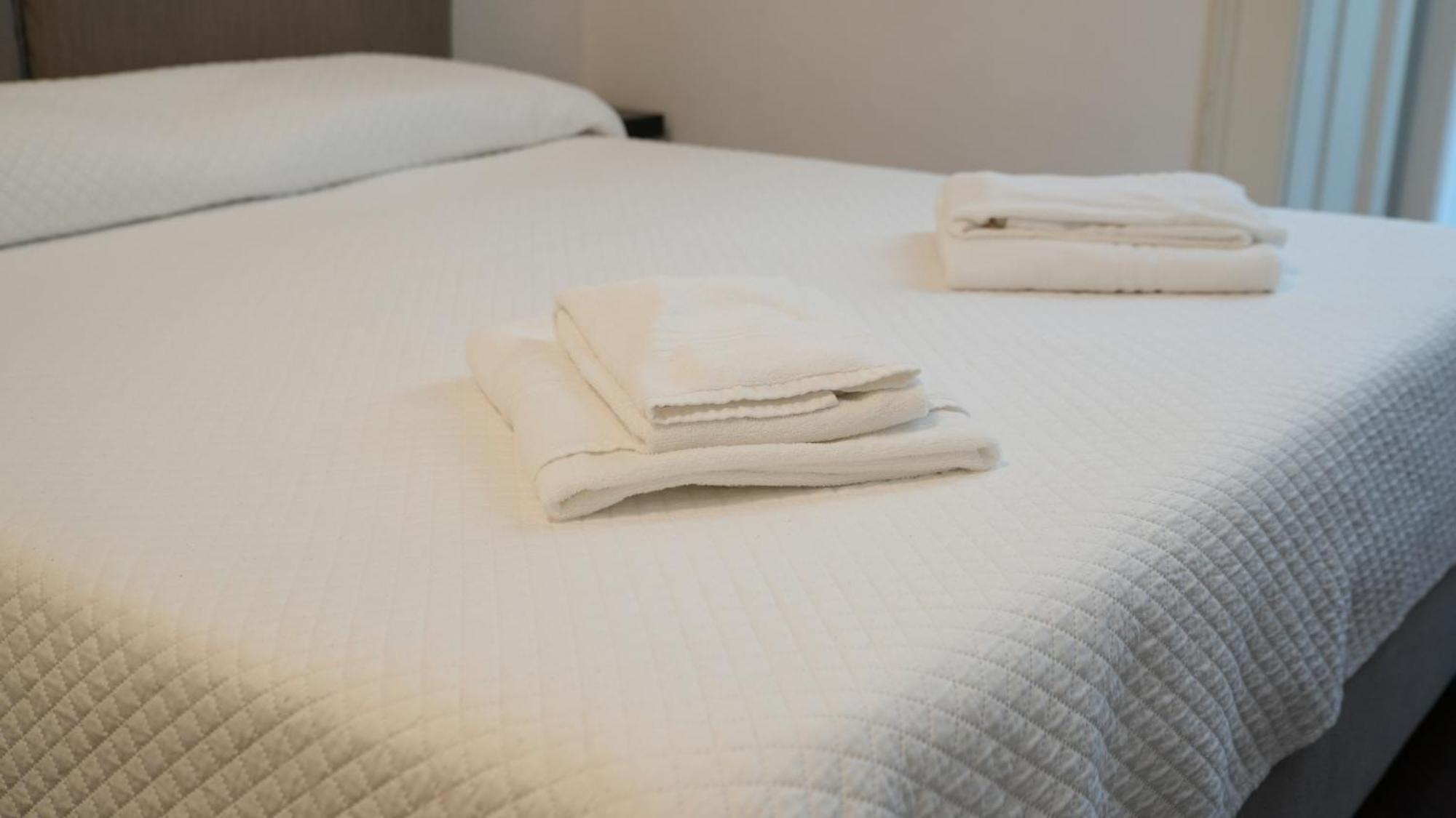 Luca Giordano 142 B&B Naples Luaran gambar